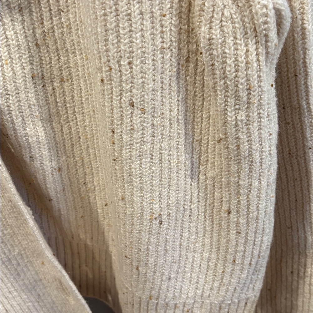 Old Navy Women's Beige Cardigan - Picture 4 of 4